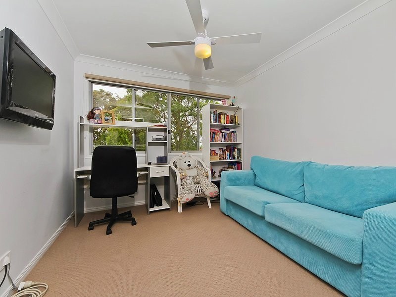 2/430 Pine Ridge Road, Coombabah QLD 4216