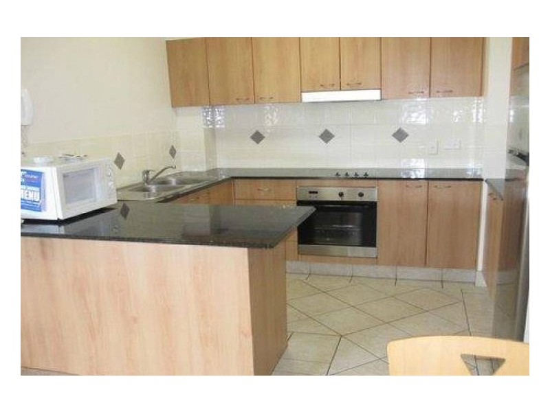11/3 Sunset Boulevard, Surfers Paradise QLD 4217