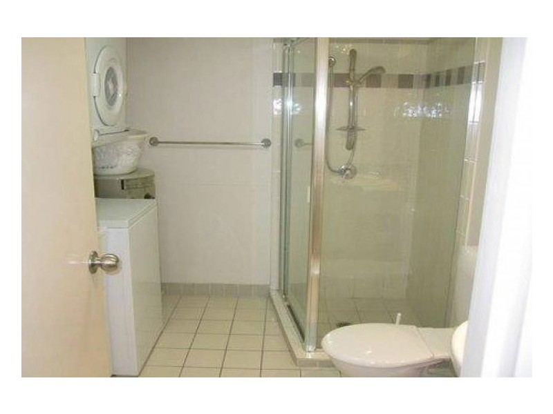 11/3 Sunset Boulevard, Surfers Paradise QLD 4217