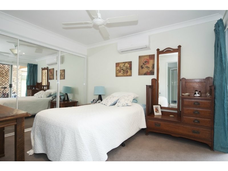 1/5 Clovelly Place, Labrador QLD 4215