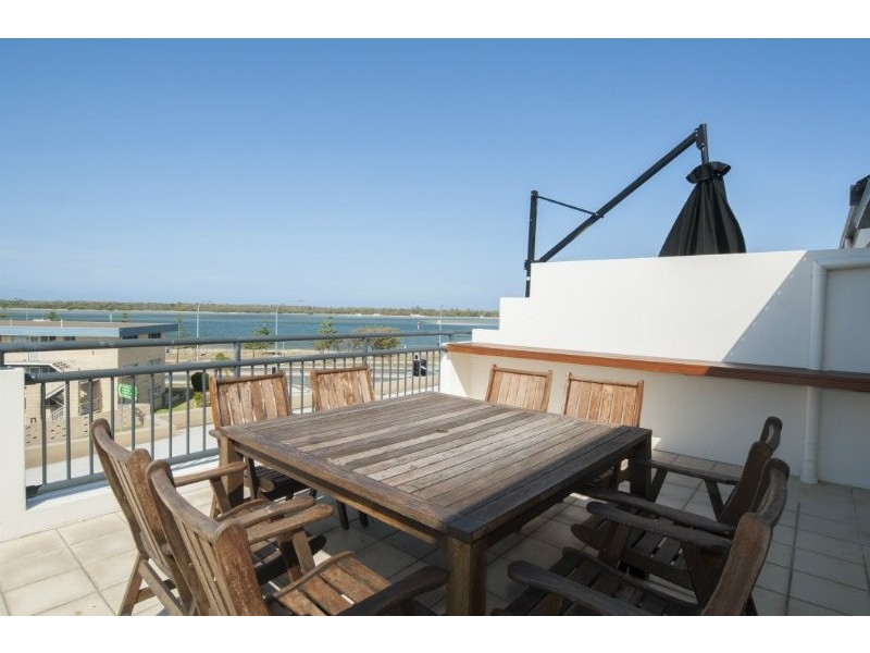 316/398 Marine Parade, Labrador QLD 4215