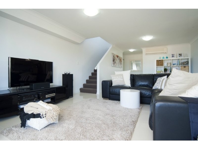 316/398 Marine Parade, Labrador QLD 4215