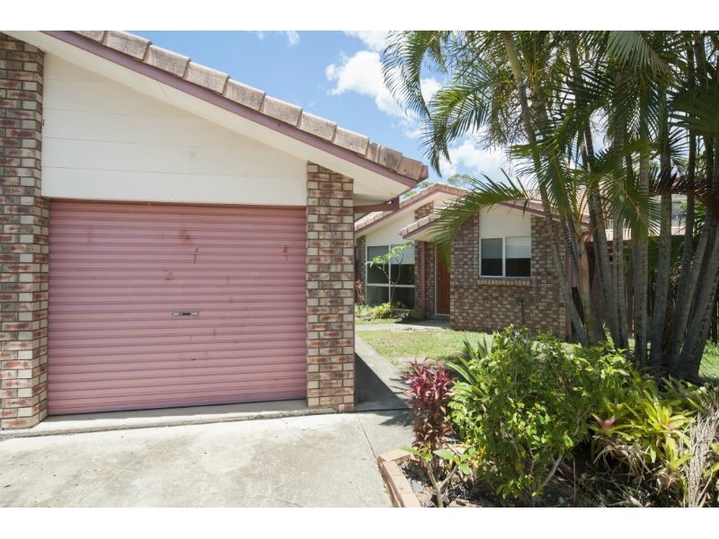 2/10 Clovelly Place, Labrador QLD 4215