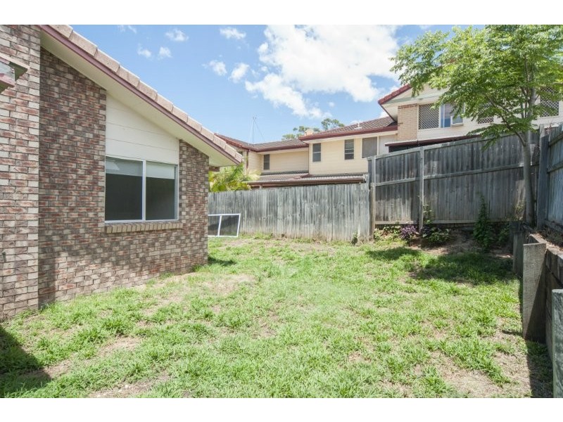 2/10 Clovelly Place, Labrador QLD 4215