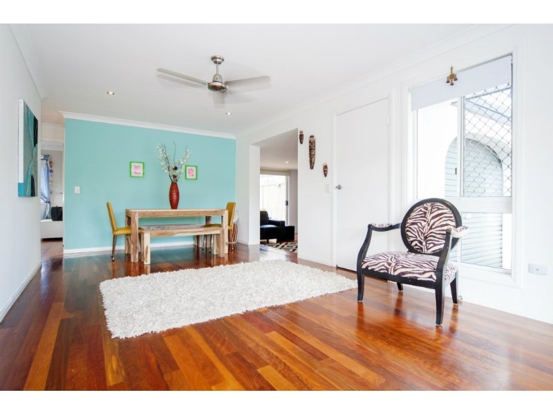 1/9 Warrie Close, Paradise Point QLD 4216