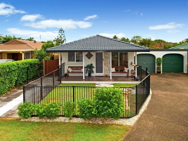 1/9 Warrie Close, Paradise Point QLD 4216