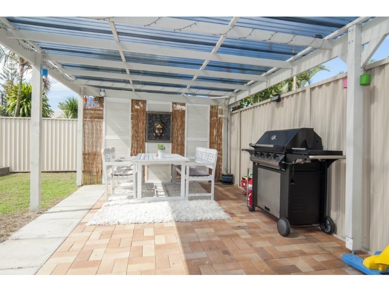 1/9 Warrie Close, Paradise Point QLD 4216