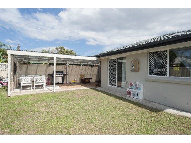 1/9 Warrie Close, Paradise Point QLD 4216