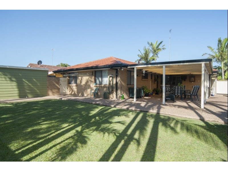 30 Burrinjuck Drive, Coombabah QLD 4216