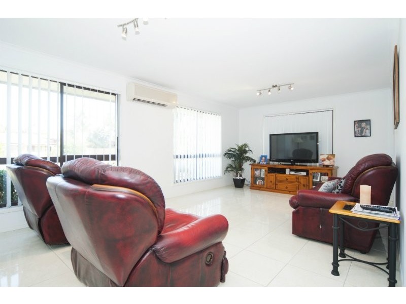 30 Burrinjuck Drive, Coombabah QLD 4216