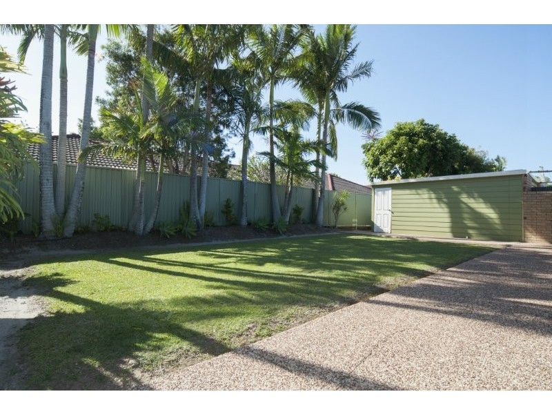 30 Burrinjuck Drive, Coombabah QLD 4216