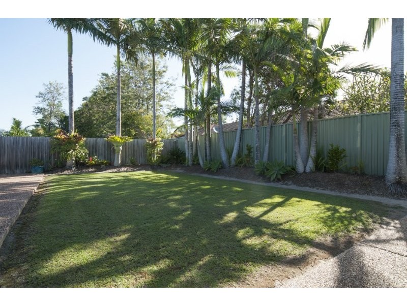30 Burrinjuck Drive, Coombabah QLD 4216