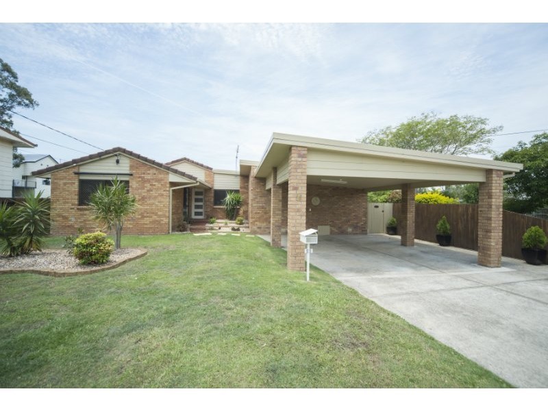 11 Coombe Avenue, Hope Island QLD 4212