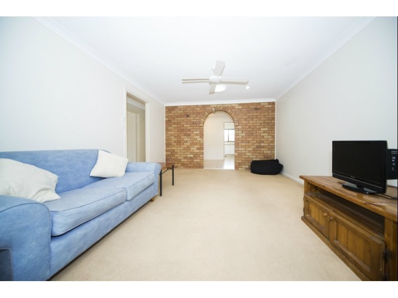 11 Coombe Avenue, Hope Island QLD 4212