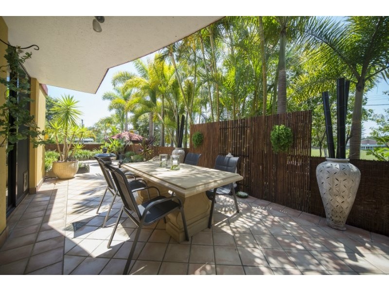 8-10/12 Bath Street, Labrador QLD 4215