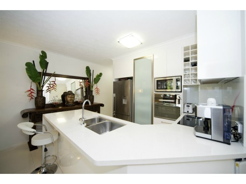 8-10/12 Bath Street, Labrador QLD 4215