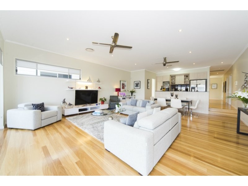 62/181 Lae Drive, Coombabah QLD 4216