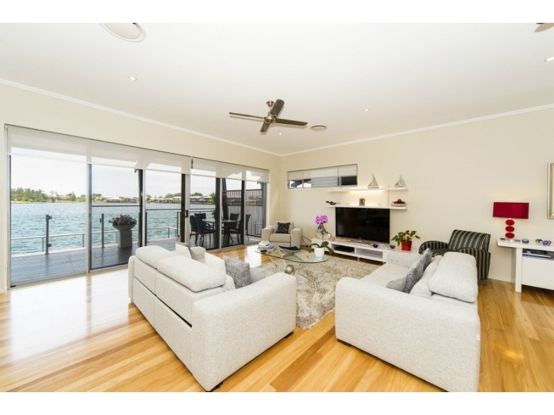 62/181 Lae Drive, Coombabah QLD 4216