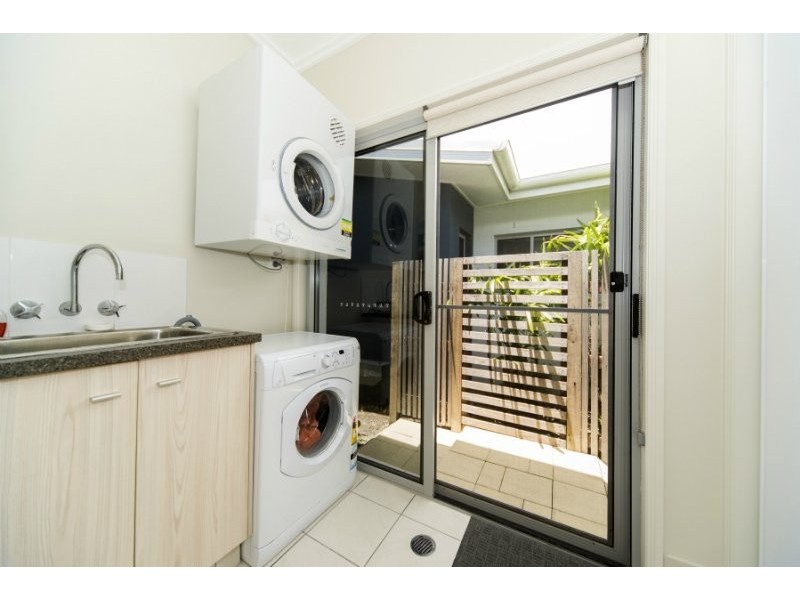 62/181 Lae Drive, Coombabah QLD 4216