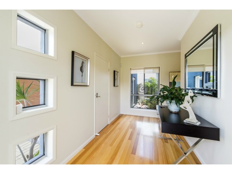 62/181 Lae Drive, Coombabah QLD 4216