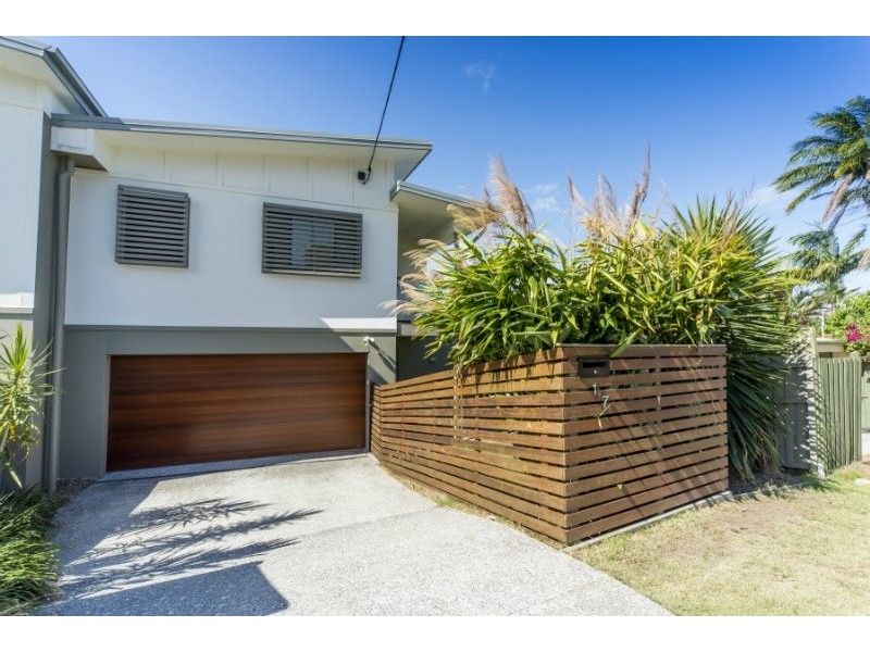 1/7 Penrock Parade, Labrador QLD 4215