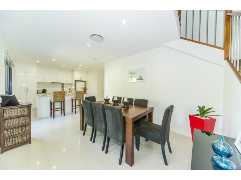 1/7 Penrock Parade, Labrador QLD 4215