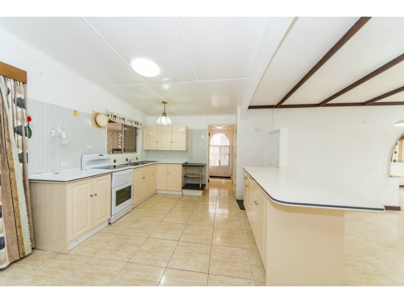 9 Eider Avenue, Paradise Point QLD 4216