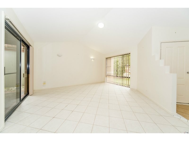 19 Zac Avenue, Coombabah QLD 4216