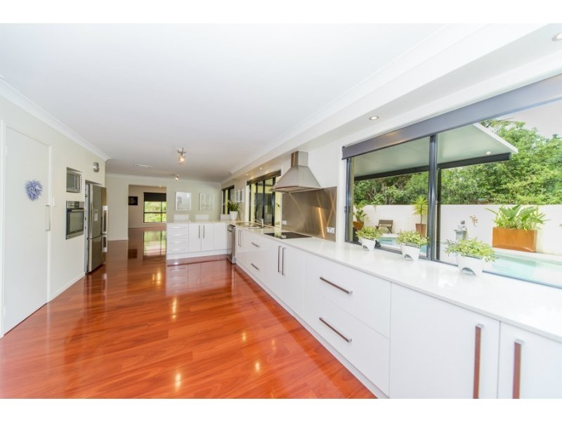 28 Oyster Cove Promenade, Helensvale QLD 4212