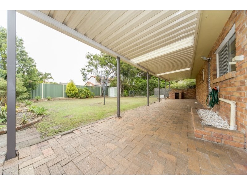33 Jacaranda Avenue, Hollywell QLD 4216