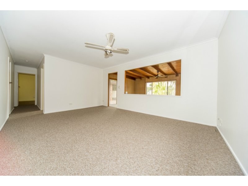 33 Jacaranda Avenue, Hollywell QLD 4216