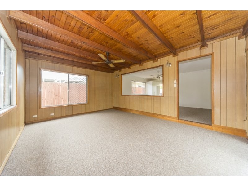 33 Jacaranda Avenue, Hollywell QLD 4216