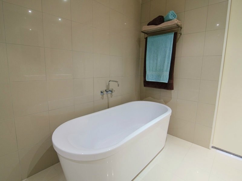 211/3 Pendraat Parade, Hope Island QLD 4212