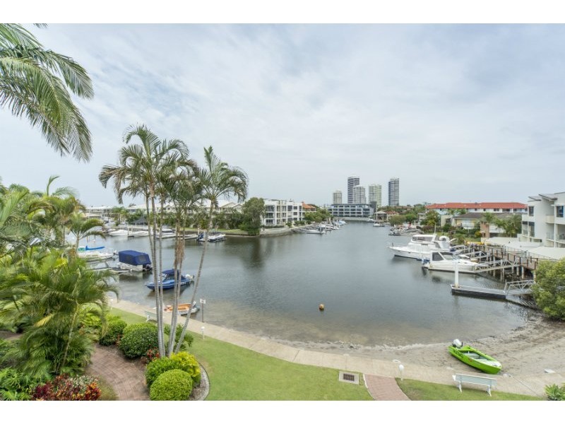 52/22 Jennifer Avenue, Runaway Bay QLD 4216