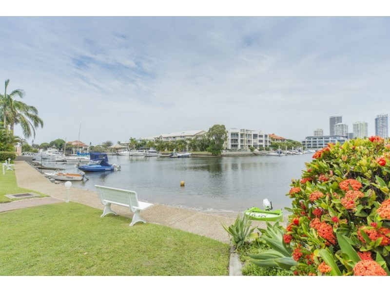 52/22 Jennifer Avenue, Runaway Bay QLD 4216