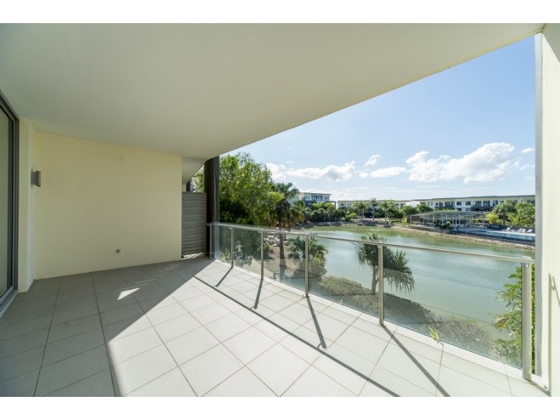 225/3 Pendraat Parade, Hope Island QLD 4212