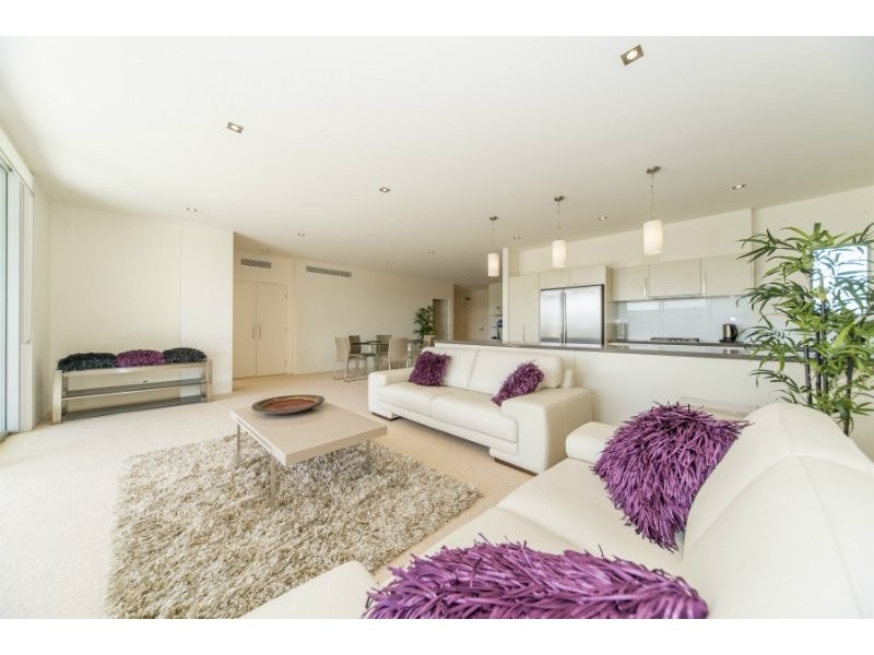 225/3 Pendraat Parade, Hope Island QLD 4212