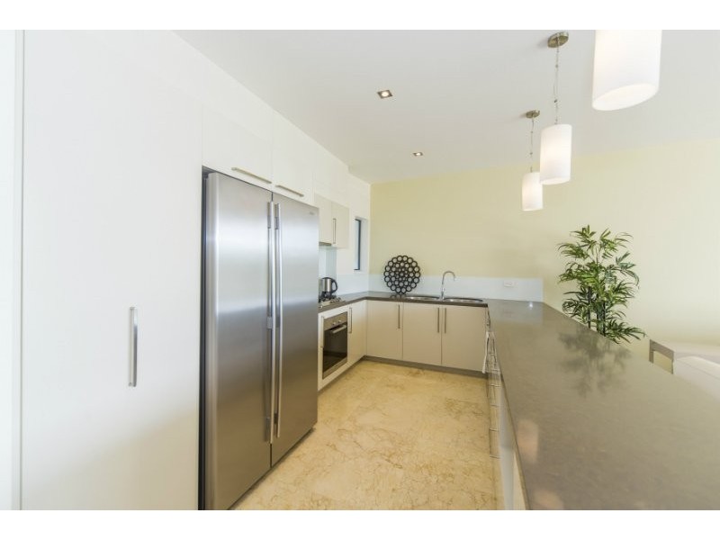 225/3 Pendraat Parade, Hope Island QLD 4212
