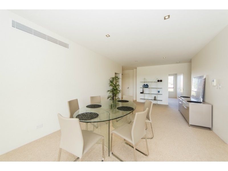 225/3 Pendraat Parade, Hope Island QLD 4212