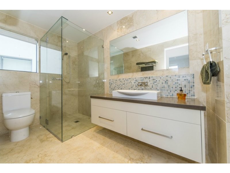 225/3 Pendraat Parade, Hope Island QLD 4212
