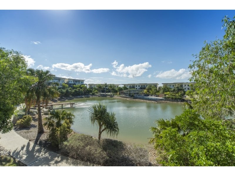 225/3 Pendraat Parade, Hope Island QLD 4212