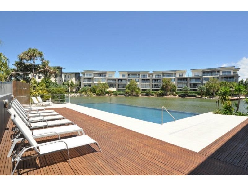 225/3 Pendraat Parade, Hope Island QLD 4212