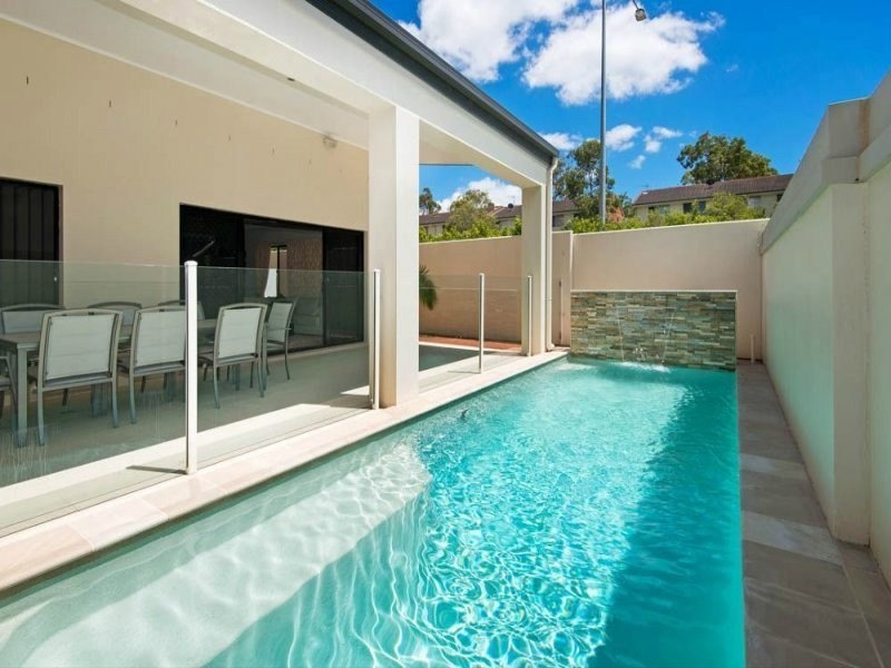 100 Compass Drive, Biggera Waters QLD 4216