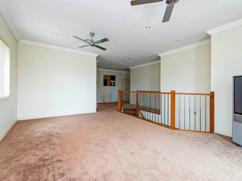 100 Compass Drive, Biggera Waters QLD 4216