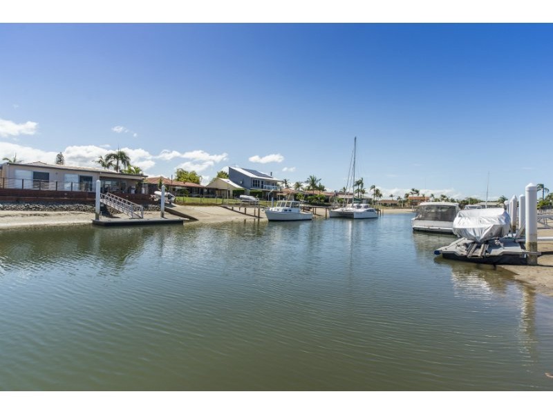 44 Lindsay Parade, Paradise Point QLD 4216