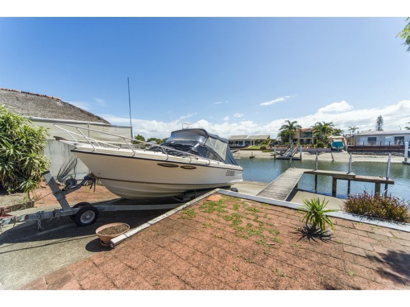 44 Lindsay Parade, Paradise Point QLD 4216