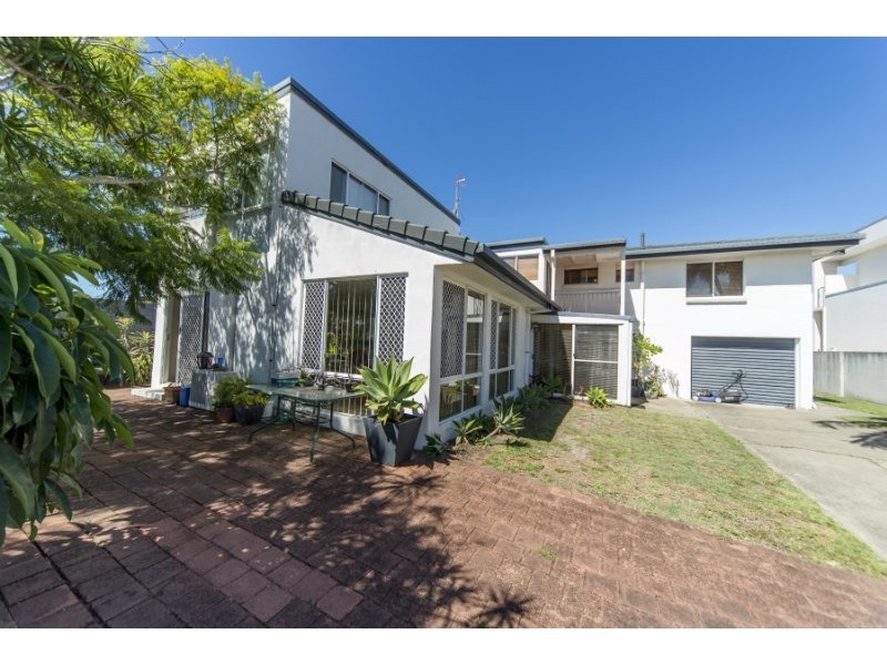44 Lindsay Parade, Paradise Point QLD 4216