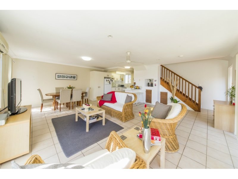 44 Lindsay Parade, Paradise Point QLD 4216