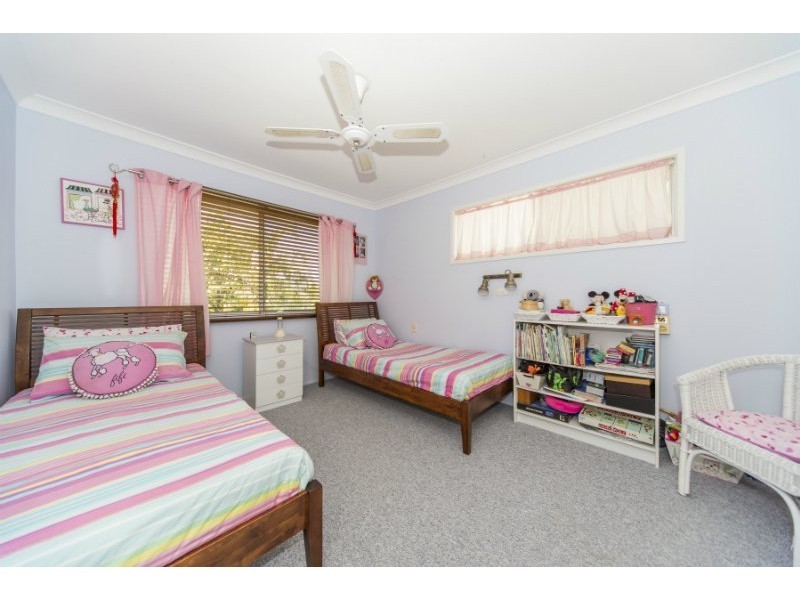 44 Lindsay Parade, Paradise Point QLD 4216
