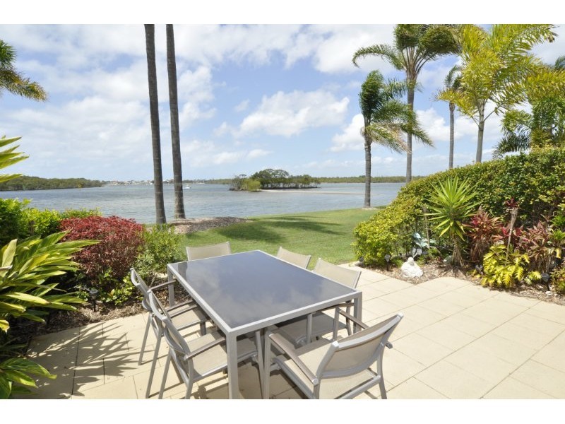 22/81 Boykambil Esplanade, Hope Island QLD 4212